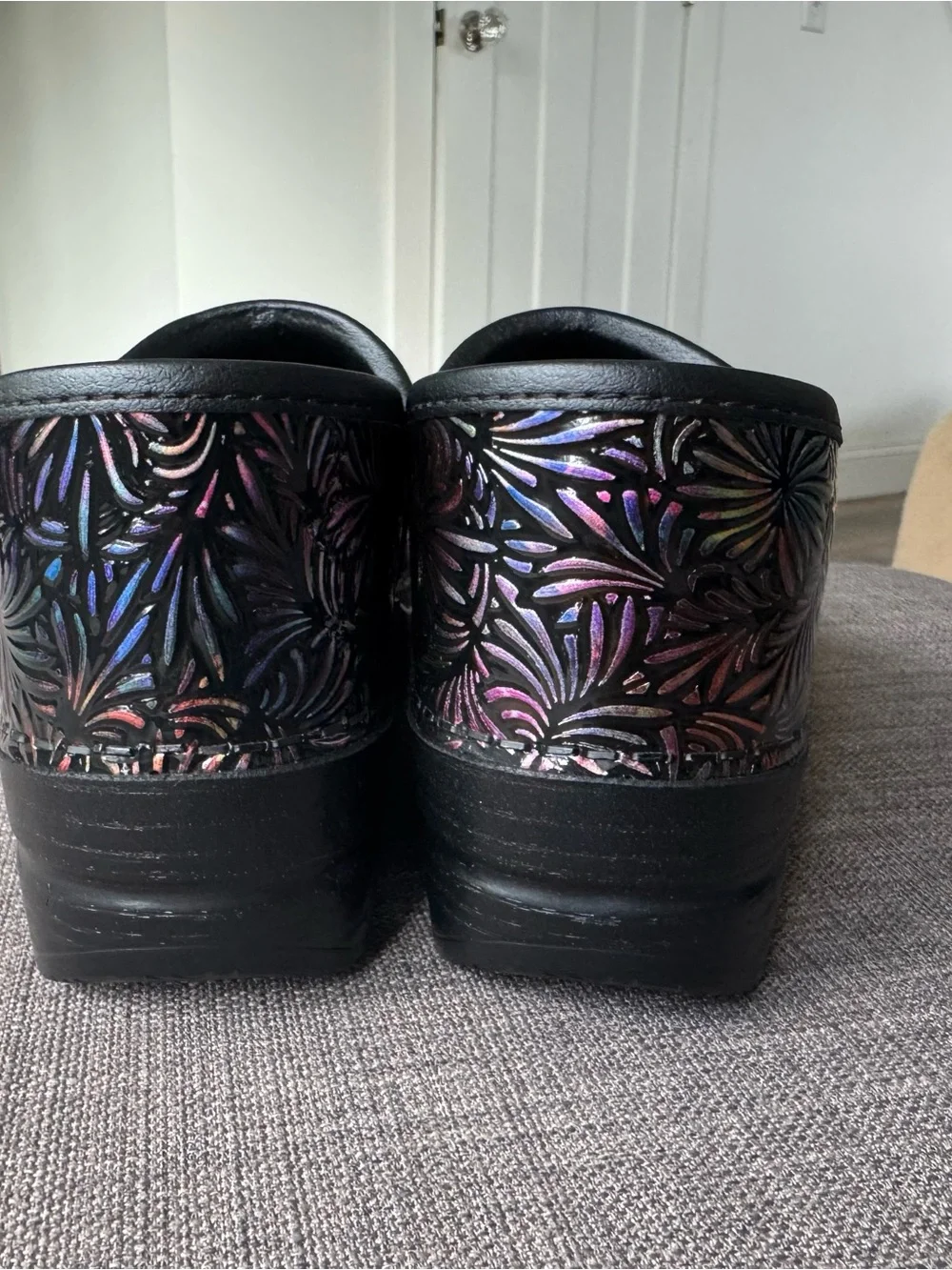 Dansko Clog Shoes Womens EU 39 8.5 Black Patent Leather Metallic Firework Nurse - Picture 2 of 6
